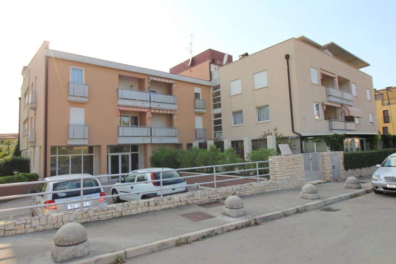 Apartment Vojka In City Center بوريتش المظهر الخارجي الصورة