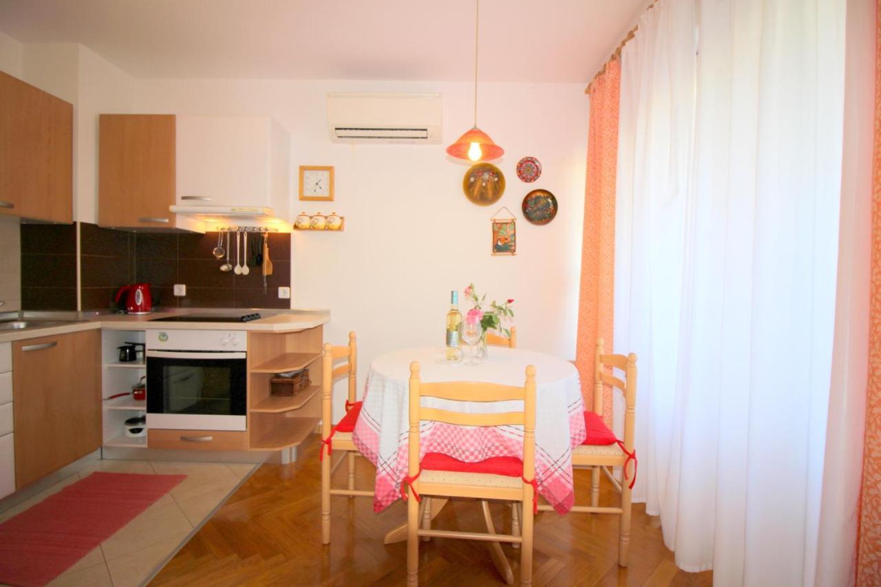 Apartment Vojka In City Center بوريتش المظهر الخارجي الصورة